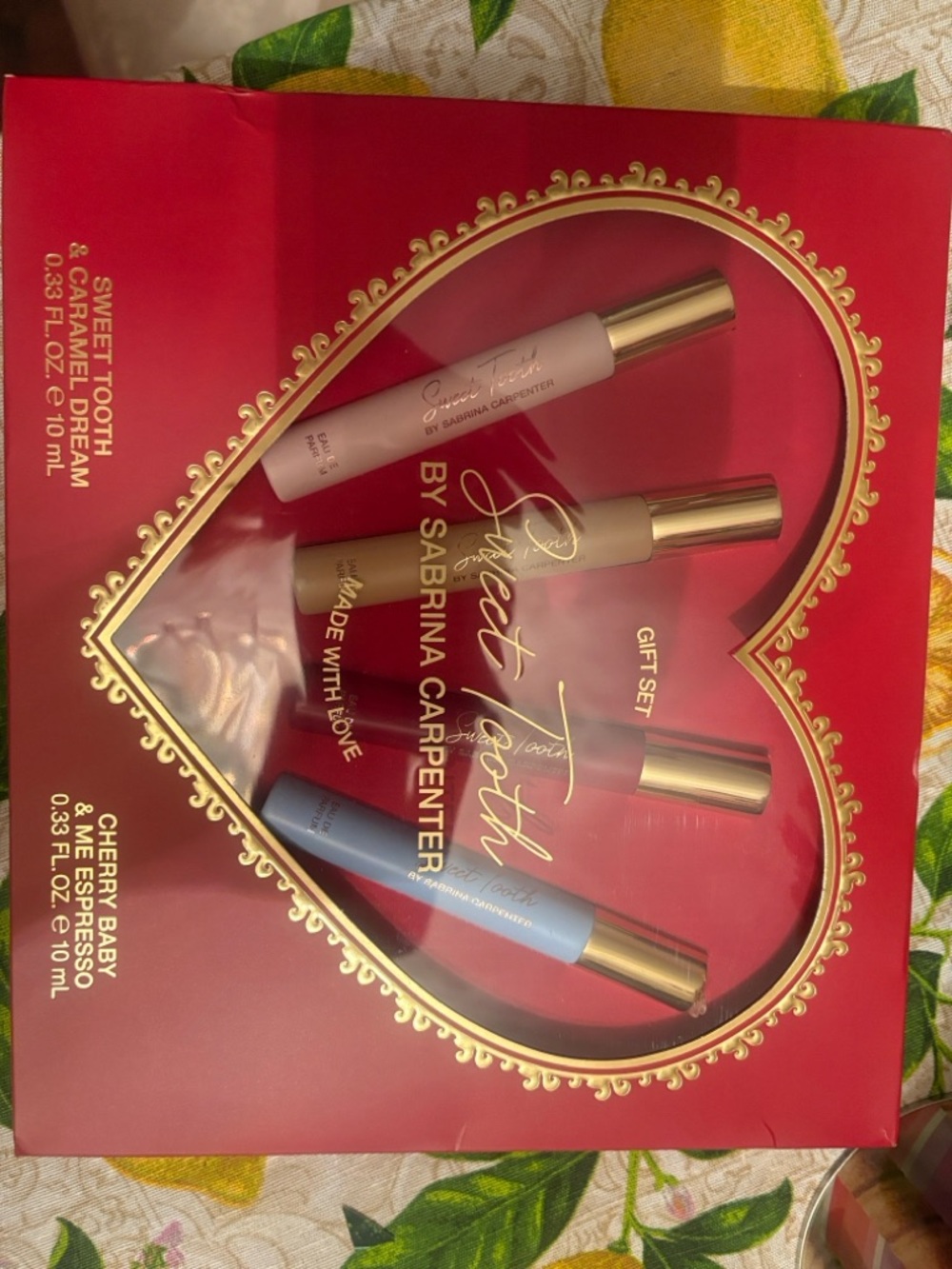 Sweet Tooth Fragrance Gift Set by Sabrina Carpenter - Pink & Blue